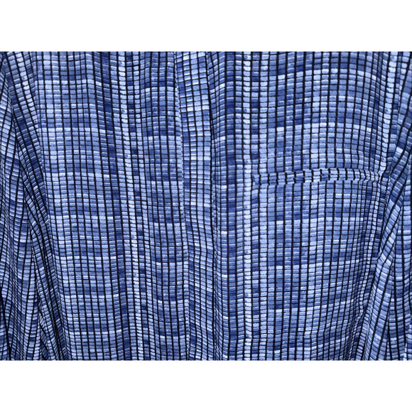 NYDJ's Blue Pintuck Blouse three-quarter-sleeved Size 1X - Picture 3 of 10